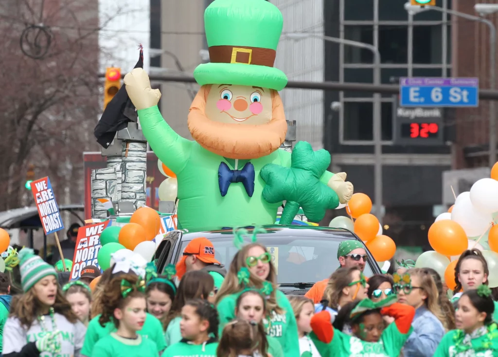 St. Patrick's Day parade - Iconic Elements