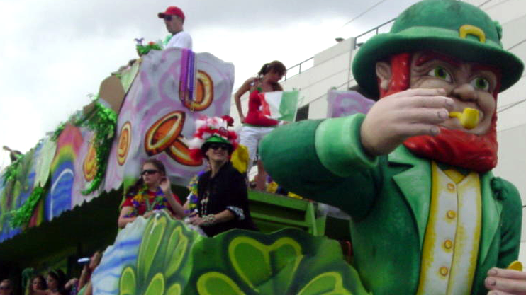 Saint Patricks Day parade in Metairie - highlights