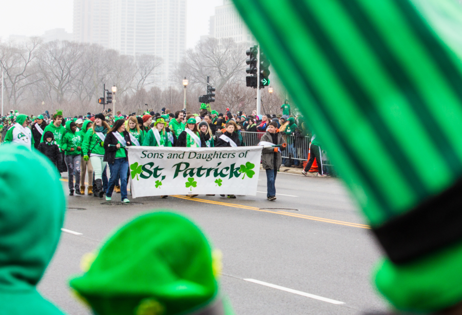 What is there to do in Chicago on St Patrick's Day - tradition