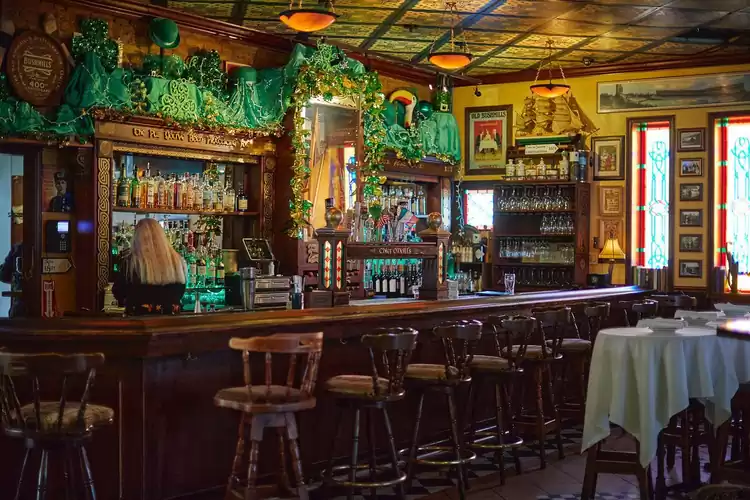 best st patricks day bars chicago - expeerience